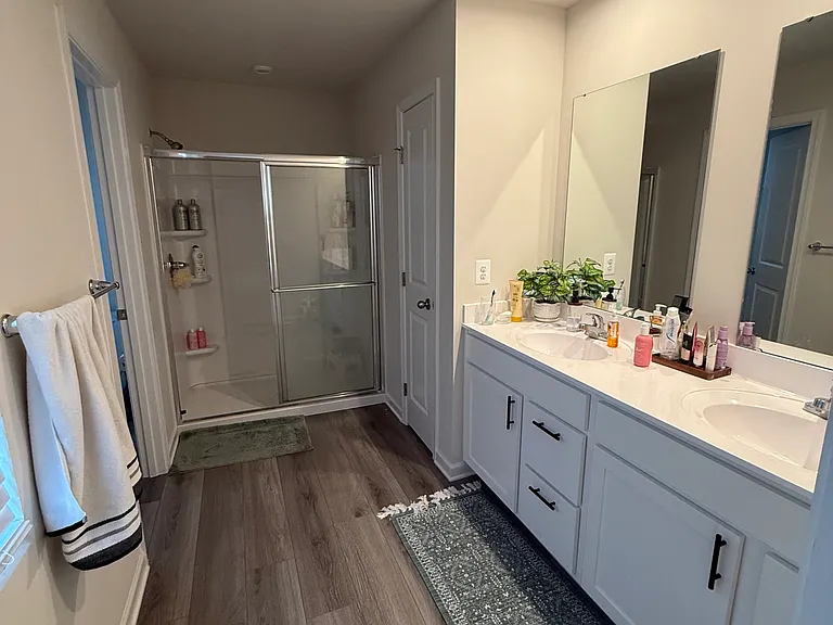 111 Dursley Cir — Photo 9