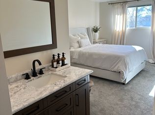 7327 S Launa Cir, Midvale, UT 84047