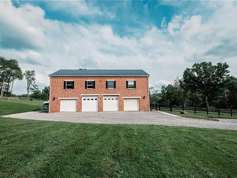 2318 Fleming Rd — Photo 37