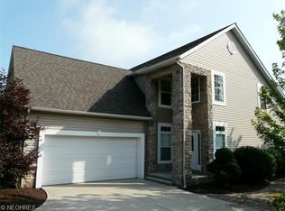 30193 Shadow Creek Dr #48, Westlake, OH 44145