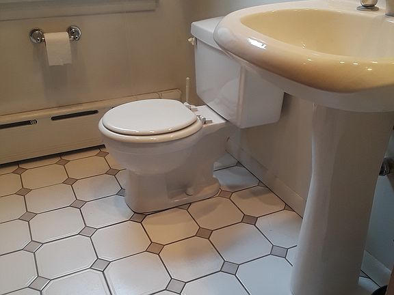 3rd image of 3636 N Artesian Ave