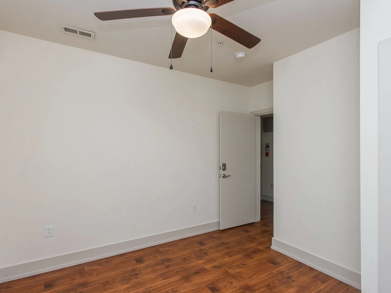 699 W Berks St Unit B — Photo 4
