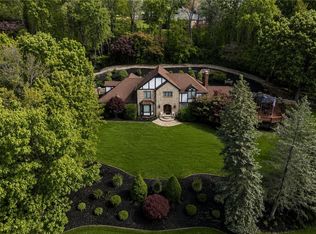 122 Farmington Pl, Greensburg, PA 15601