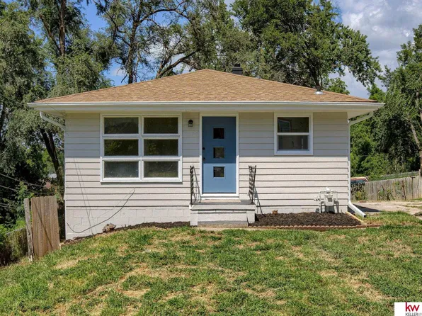3304 Redick Ave, Omaha, NE 68112
