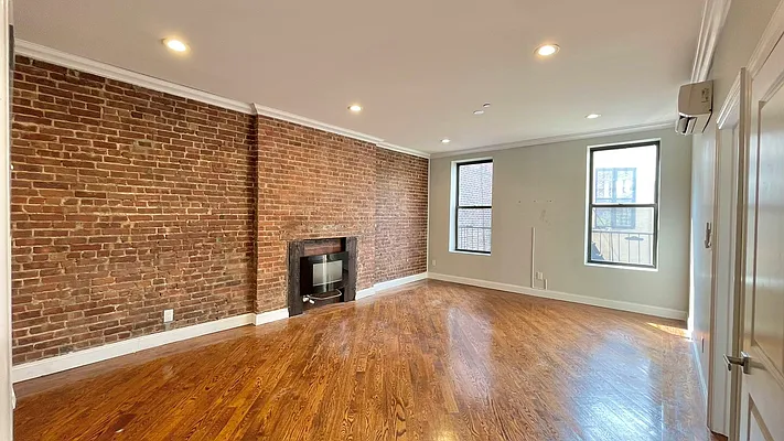 Rented by Strivers Management Group Corp (Brokerage) | media 17