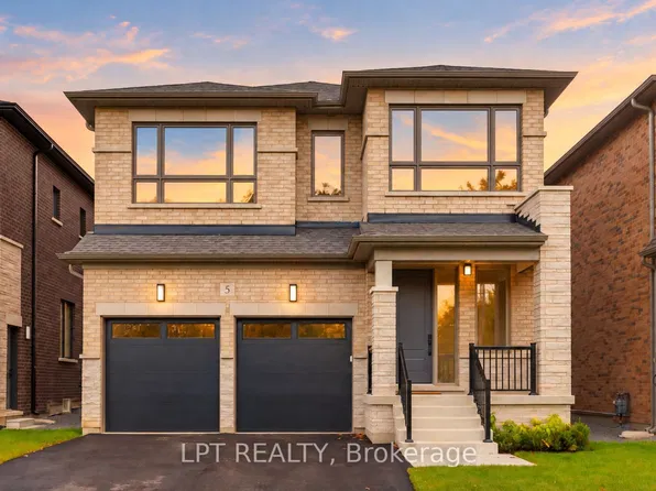 5 Richmond Park Dr, Georgina, ON L4P 0H2