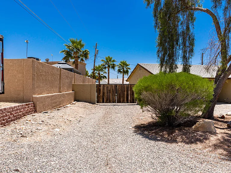 3280 Rocking Horse Dr — Photo 52