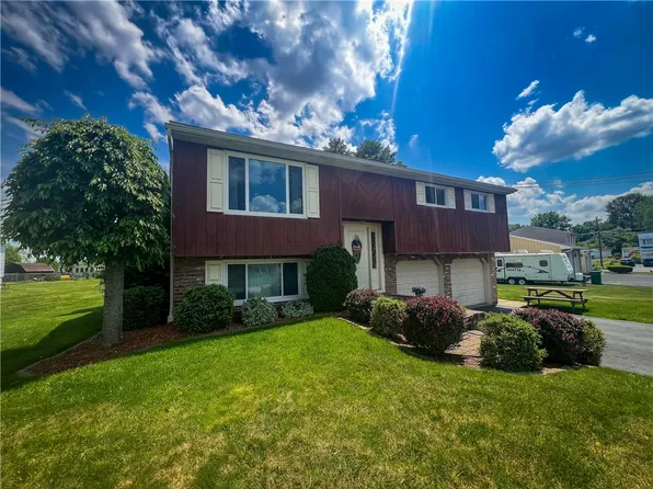 141 Cornell Dr, Butler, PA 16001