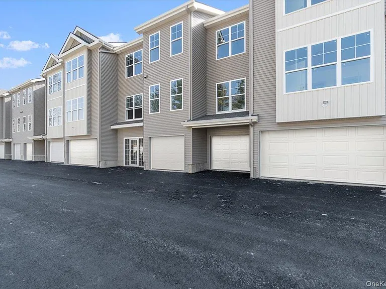 75 Forester Ave #116 — Photo 8