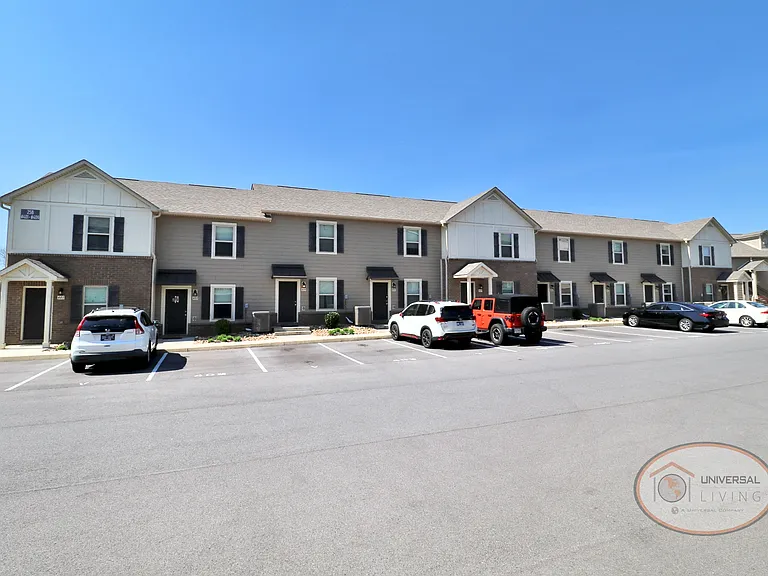 Universal at Mockingbird Lane — Photo 18