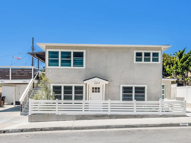 224 Avenida Miramar #A — Photo 2