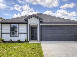 2123 Windflower Ln, Luling, TX 78648