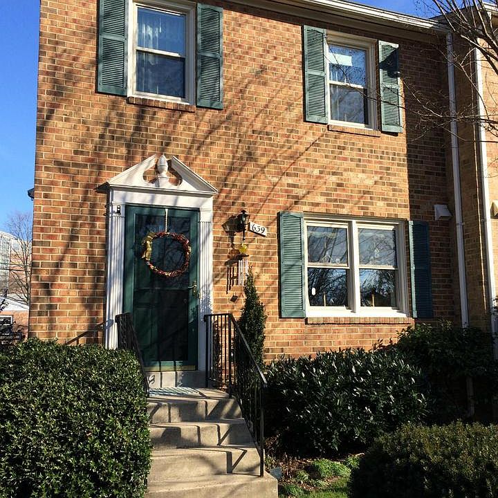 1st image of 639 N Abingdon St