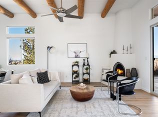 15 E Chili Line Rd, Santa Fe, NM 87508