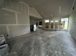 304 Forsythe Dr, Dallas, TX 75217