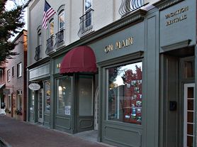122 N Main St, Waynesville, NC