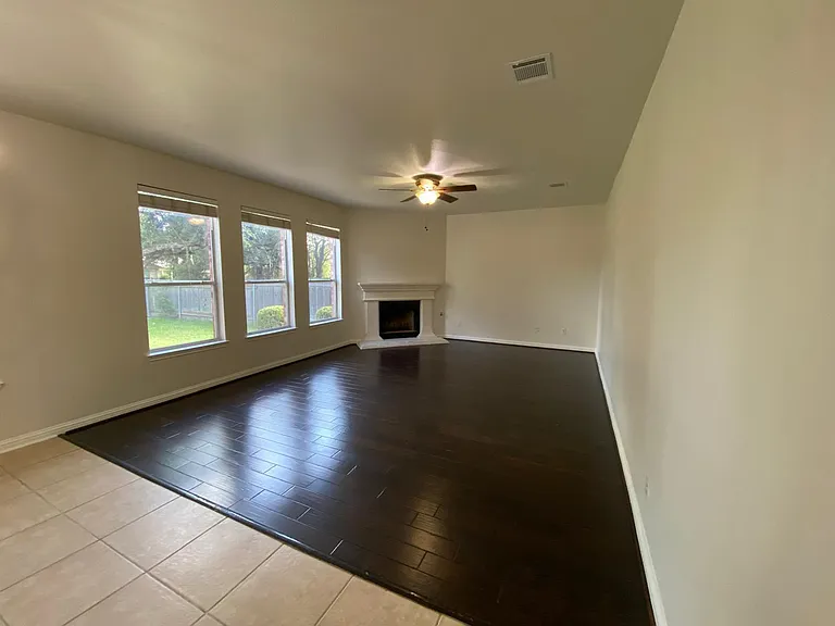 3806 Juniper Hills St — Photo 10
