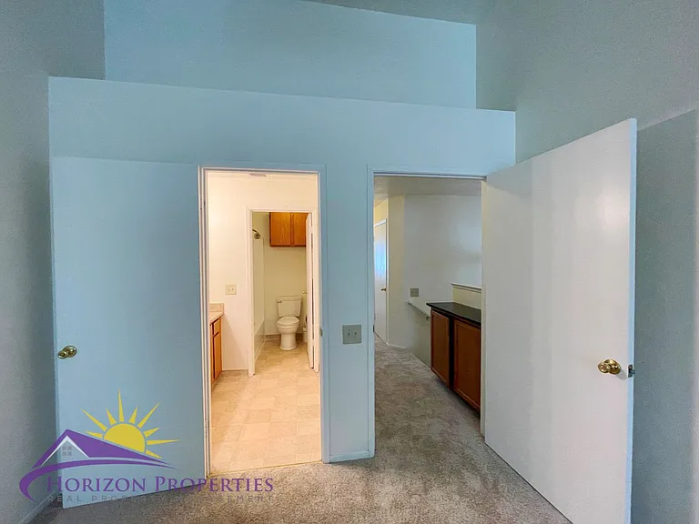 4269 Taylor St — Photo 16