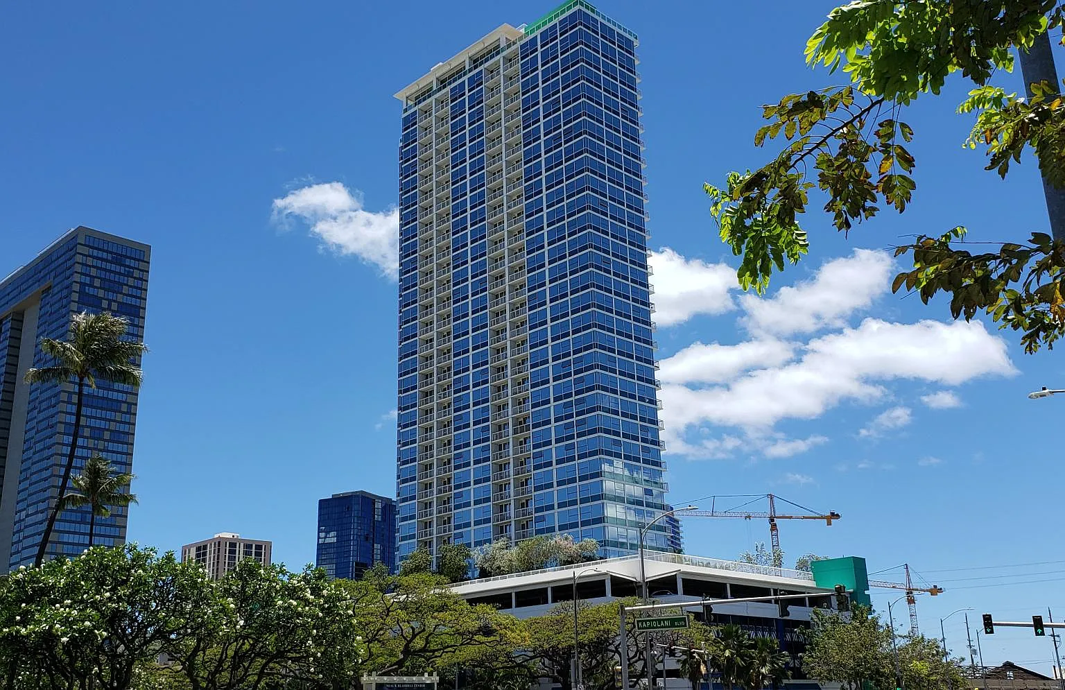 2 bed, 992 sqft, $3,850 — Photo 1