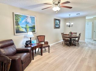 932 Savannas Point Dr APT A, Fort Pierce, FL 34982