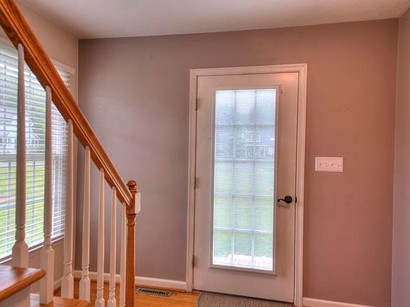 5th image of 152 Nottingham Ln