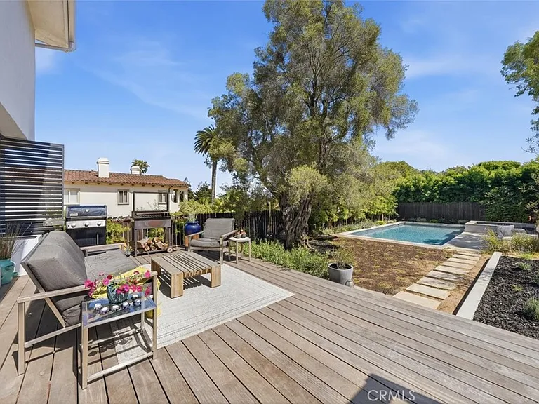 1720 Voorhees Ave — Photo 30