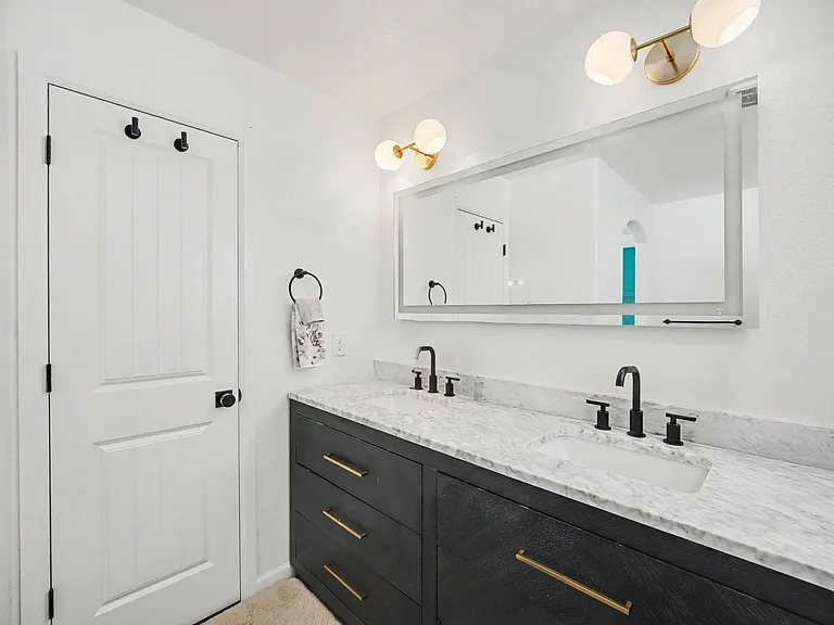 15247 W Auburn Ave — Photo 10