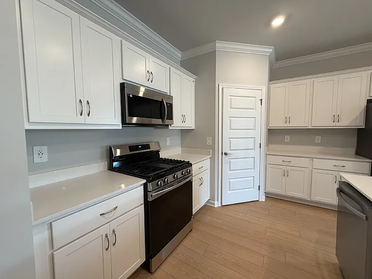 204 Cobbdale Park Dr — Photo 17