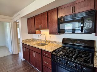 90 Laverack Ave APT 3, Depew, NY 14043