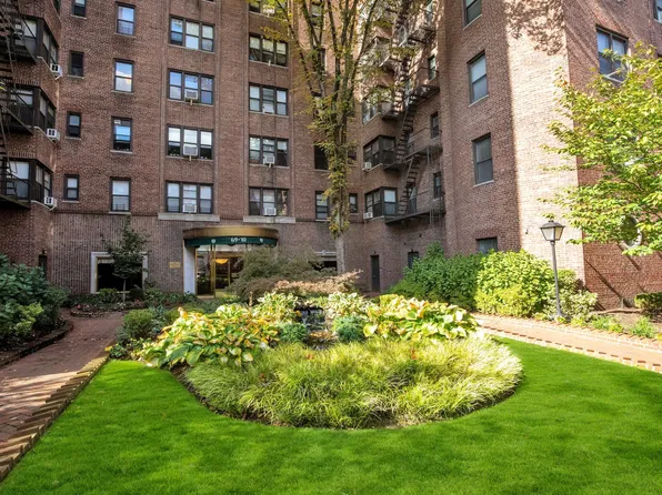 69-10 Yellowstone Boulevard image 1 of 28