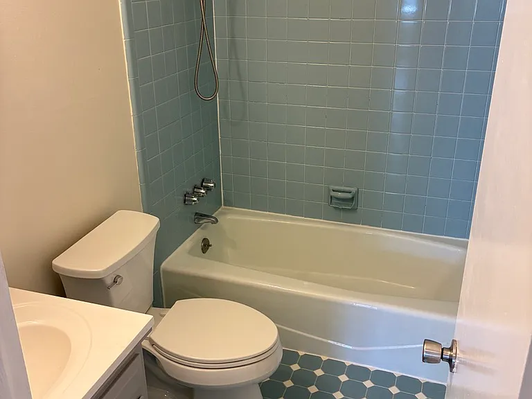 70 Princetonia Dr #4 — Photo 15