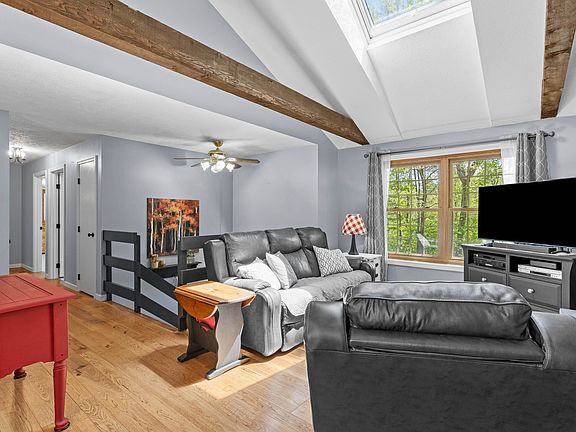 5th image of 1848 Hooksett Road