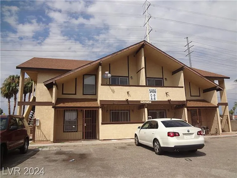 5456 Cabeza Dr — Photo 2