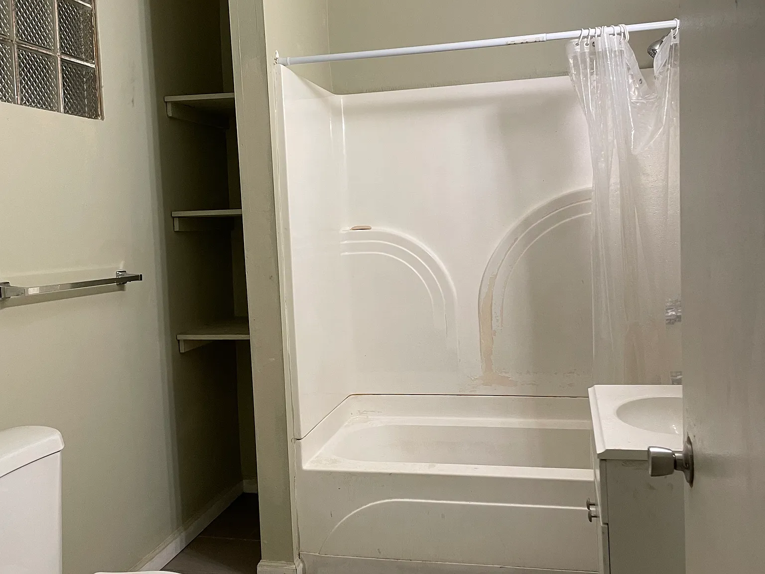 3 bed, 1500 sqft, $1,495 — Photo 3