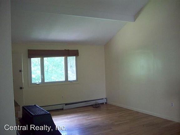 2nd image of 4 Lily Ct #A