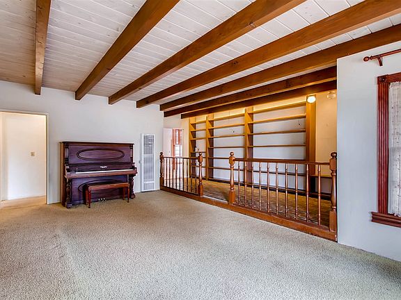 5th image of 3027 Admiral Ave