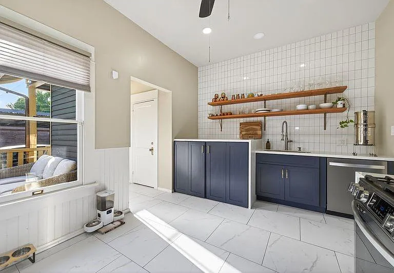 1414 Finch St — Photo 12