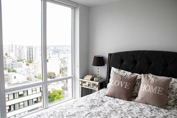 1668 Davie Street Vancouver — Photo 4