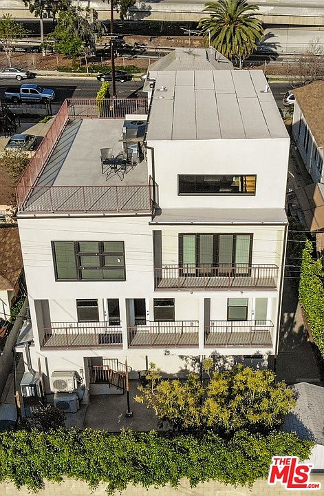 1st image of 315 S Avenue 20 #1