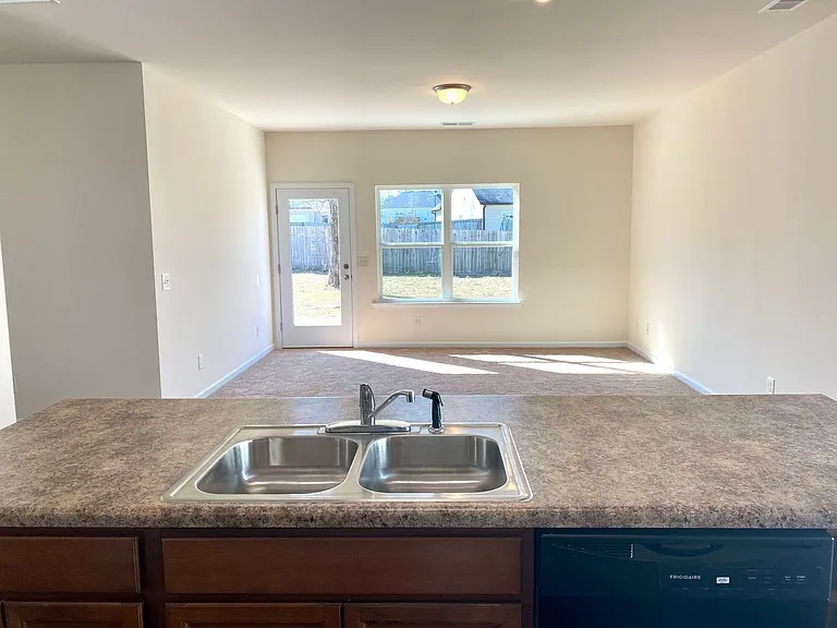 18 Pippin Pl NE — Photo 5