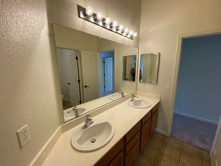 9748 Roedell Way — Photo 22
