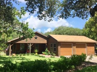 1101 N Austin St, Rockport, TX 78382