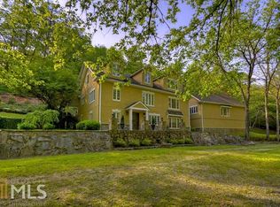 300 Falcon Ln, Blue Ridge, GA 30513