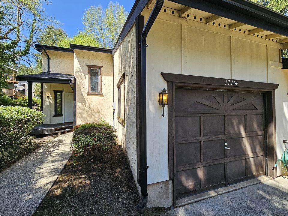 1st image of 17714 NE 88th Pl