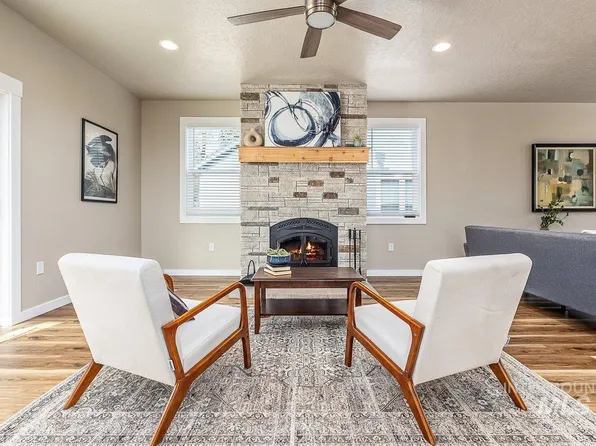 35 Wapiti Ct, Garden Valley, ID 83622