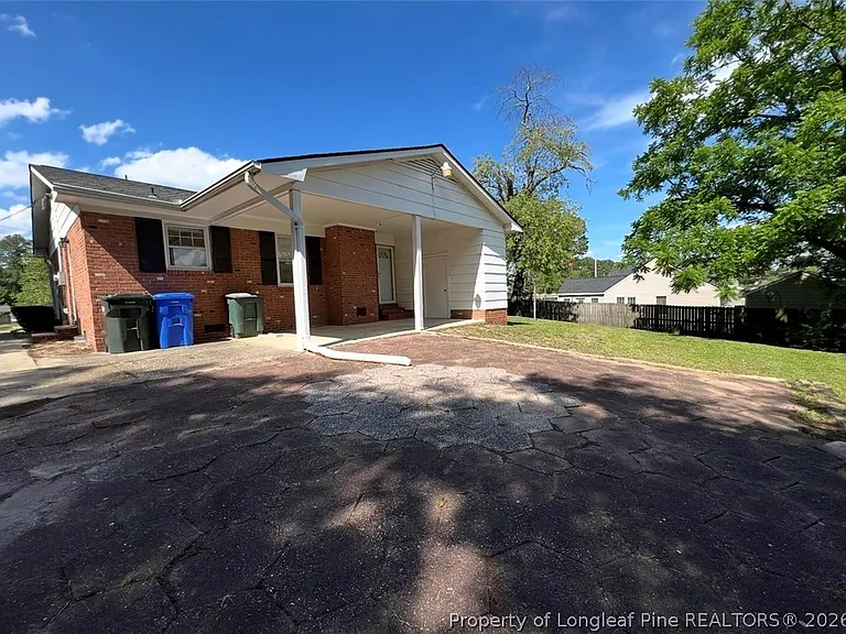 1319 Levy Dr — Photo 29
