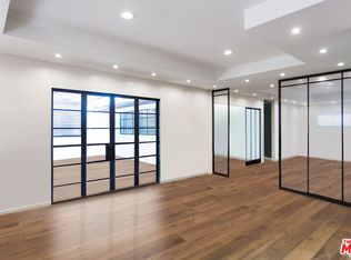 2016 Lincoln Blvd, Venice, CA 90291