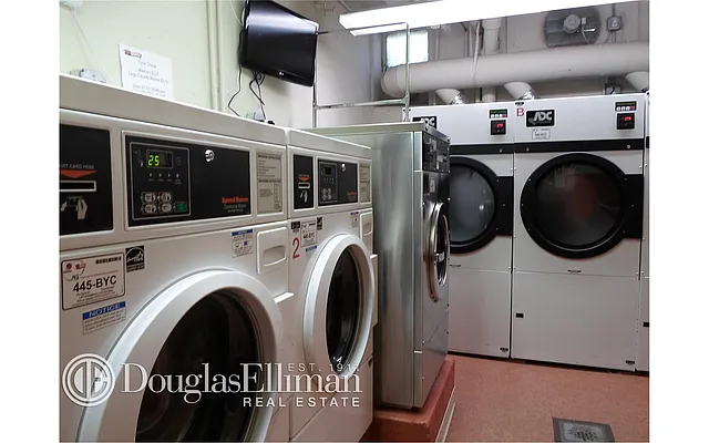 Sold by Douglas Elliman | media 21