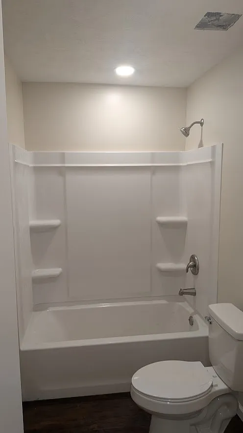 3 bed, 960 sqft, $1,550 — Photo 2