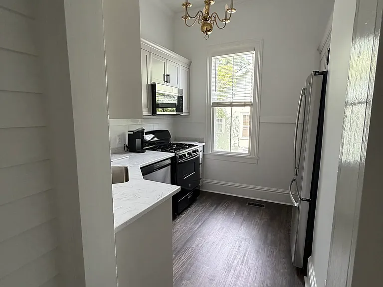 2147 Richmond Ave #2 — Photo 9